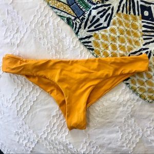 Midori Brayden mango bikini bottoms // size M